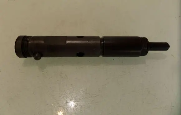 Fuel injector