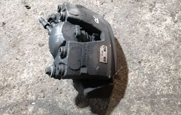 Audi Q5 SQ5 8R Front brake caliper 