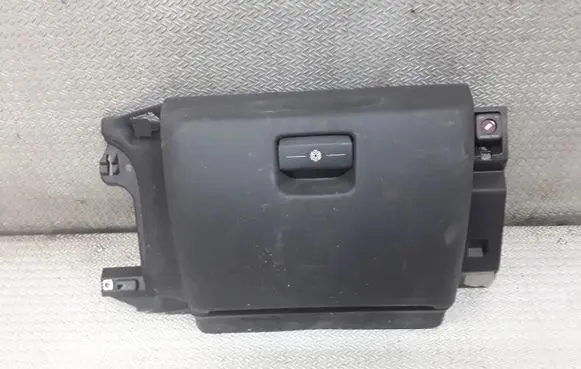 Citroen C4 I Picasso Glove box