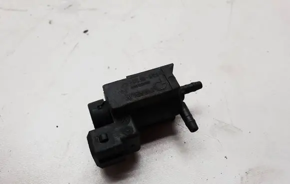 BMW 7 E65 E66 Turbo solenoid valve 30611668 07T074 72224010