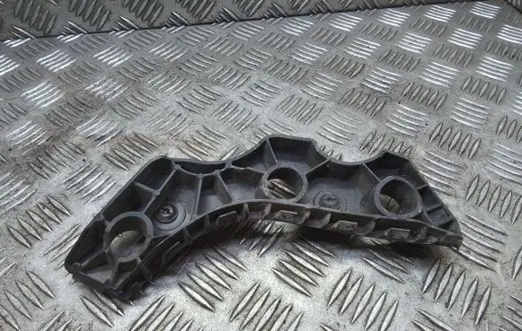 Volkswagen PASSAT CC Front bumper mounting bracket 3C8807184A