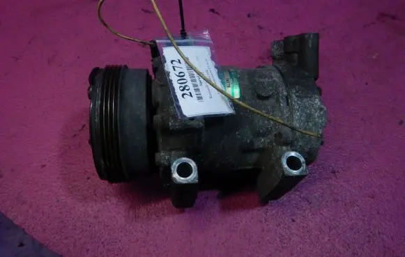 Renault Clio II Air conditioning (A/C) compressor (pump) 8200037058