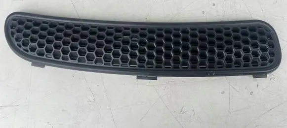 Mini One - Cooper R50 - 53 Wiper trim 7122506