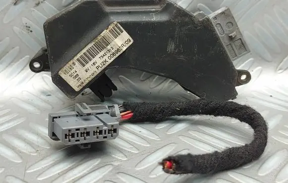 Saab 9-3 Ver2 Heater blower motor/fan resistor 73421312 PU2K006962R