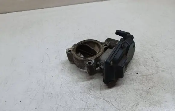 BMW 6 F12 F13 Throttle valve 7810752 13547810752