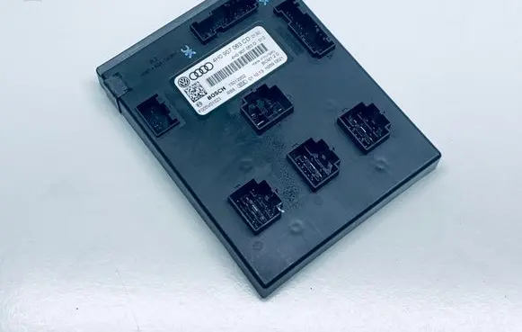 Volkswagen Touareg II Comfort/convenience module 4H0907063CD 4H0907063D