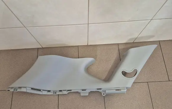 Hyundai Tucson TL (D)pillar trim (top) 85850D7000