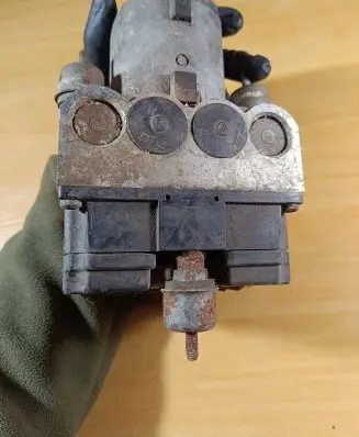 Audi A4 S4 B5 8D ABS Pump 8D0814111
