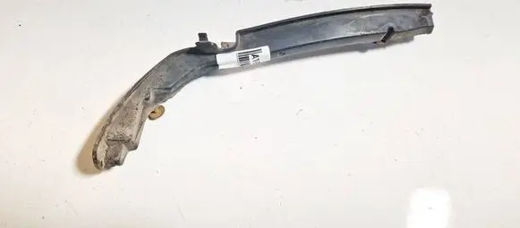 Front bumper mounting bracket