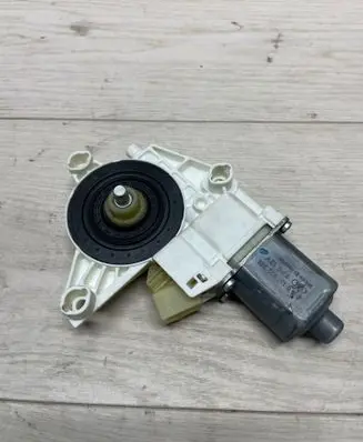 Mercedes-Benz ML W164 Rear door window regulator motor A2518200108 0512 996150200