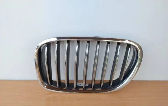 BMW 7 F01 F02 F03 F04 Front bumper upper radiator grill 51137295297