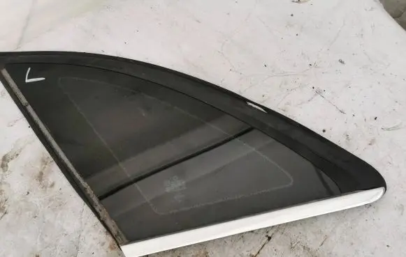 Mercedes-Benz B W246 W242 Rear side window A2466708300