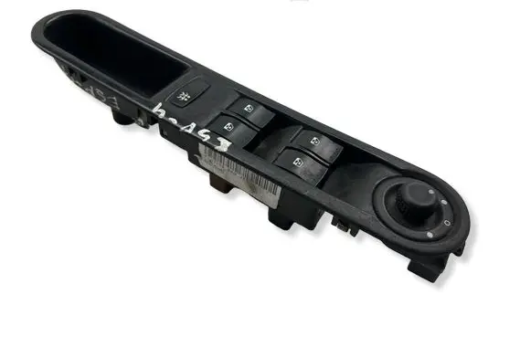 Renault Espace IV Electric window control switch 8200250481