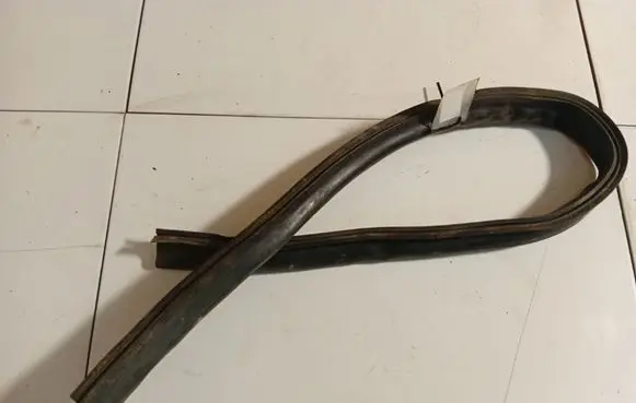 Opel Astra H Engine compartment rubber 