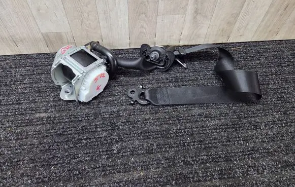 BMW 5 G30 G31 G38 Front seatbelt 7430067 S1743006704