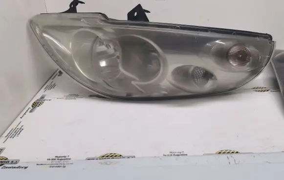 Renault Master III Headlight/headlamp 17064601 17064603