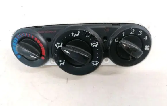 Ford Focus Climate control unit 98AB18C419