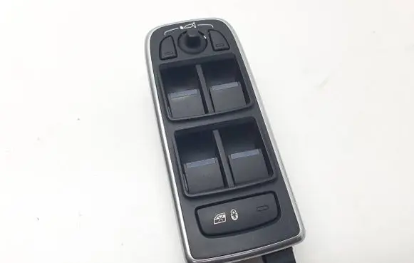 Jaguar F-Pace Quarter vent window switch 