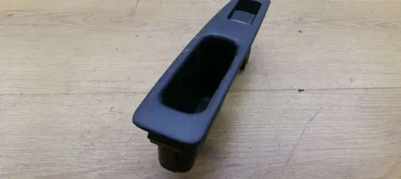 Nissan Qashqai Electric window control switch 25411BR00A