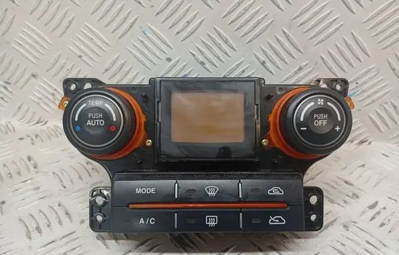 KIA Carens II Climate control unit 972501D930 S8325000210P8 HB200021