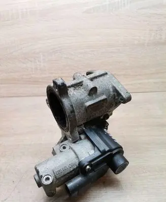 Volkswagen PASSAT B6 EGR valve 03G129637A
