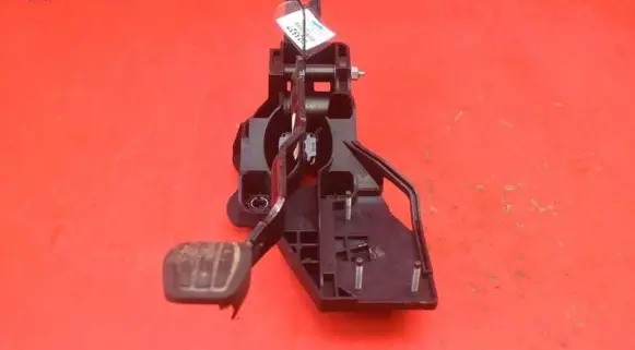Chevrolet Combo Accelerator throttle pedal 981615218000