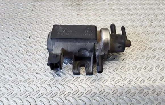 Volkswagen PASSAT B5 Turbo solenoid valve 72190320 1H0906627