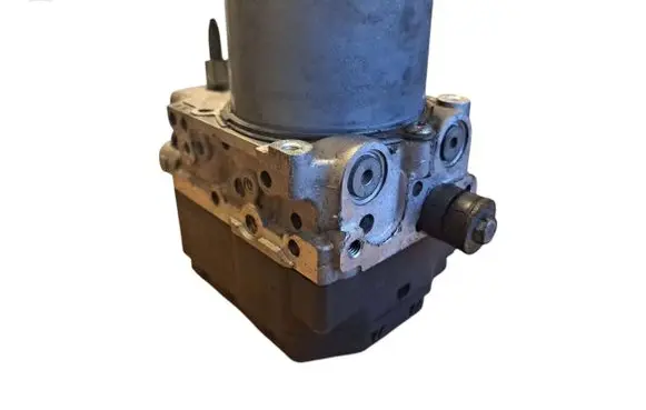 Mazda 6 ABS Pump GAM7437A0 1338004451