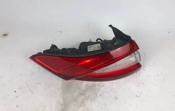 Maserati Levante Rear/tail lights 20670102 M161FSSS0SX CCC150001