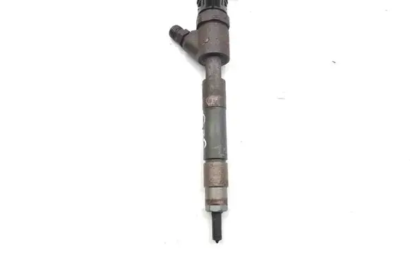 Toyota Auris E180 Fuel injector 236700N050