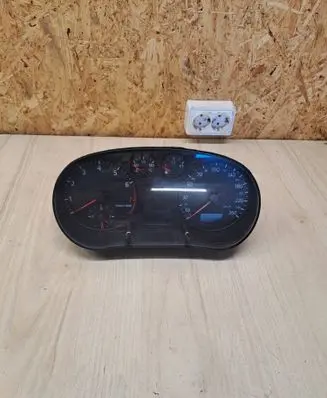 Audi A3 S3 8L Speedometer (instrument cluster) 008AUZ8Z0 8L0919860E W4220095