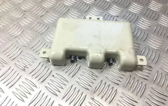 BMW 6 F12 F13 Aerial antenna amplifier 6957348