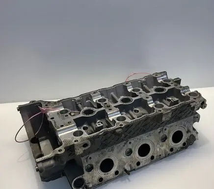 Mercedes-Benz CLS C219 Engine head R2720162201 2720162201