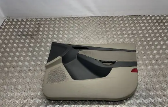 Ford Focus Front door card panel trim 
