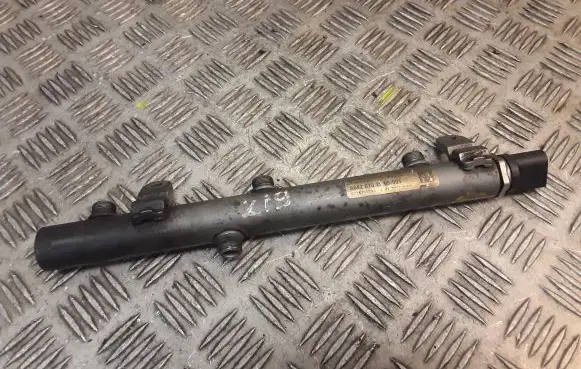 Mercedes-Benz CLS C219 Fuel main line pipe 0061536528 6420702595
