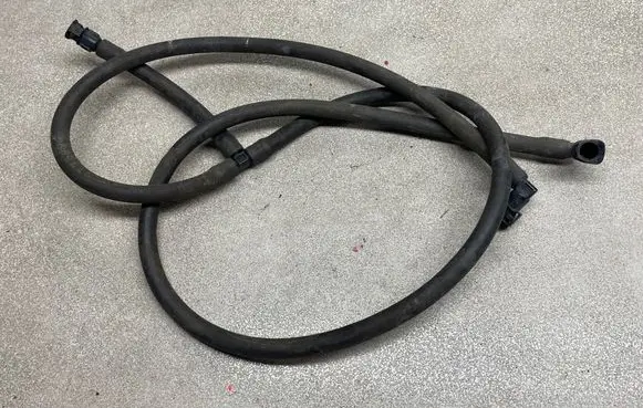Opel Zafira B Headlight washer hose/pipe 13145536