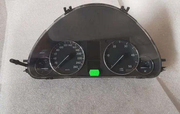 Mercedes-Benz C W203 Speedometer (instrument cluster) A2035404947 2035404947