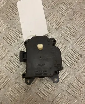 Toyota Land Cruiser (J150) Air flap motor/actuator 0638000172