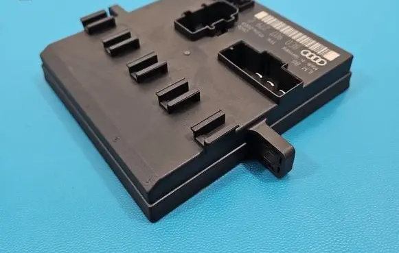 Audi A4 S4 B6 8E 8H Central body control module 8E0907279C IMPRK1541813