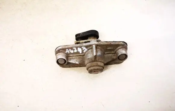 Ford Mondeo Mk III Tailgate exterior lock ur202803a