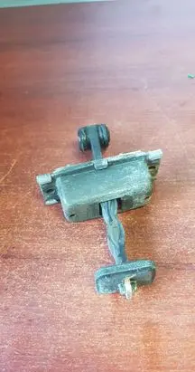 Mercedes-Benz ML W163 Rear door check strap stopper 1637300116