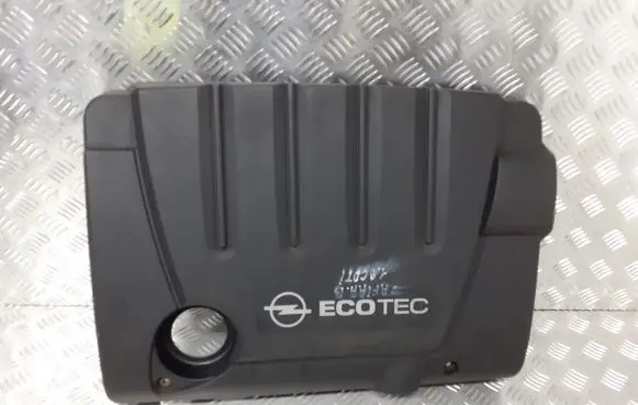 Opel Zafira B Engine cover (trim)