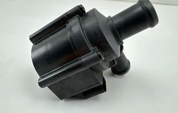 Audi A4 S4 B9 Electric auxiliary coolant/water pump 06H121601N