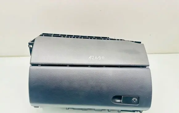 Mercedes-Benz CLS C218 X218 Glove box A2186800091