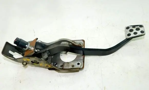 Toyota Corolla E120 E130 Brake pedal 189780