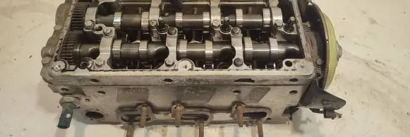 Volkswagen Polo V 6R Engine head 03P103373
