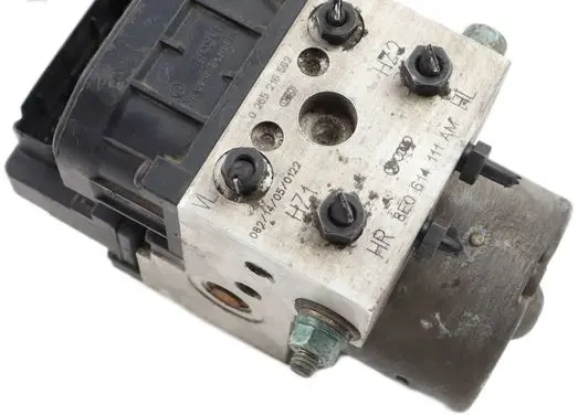 Audi A4 S4 B5 8D ABS Pump 8E0614111AM 0265216562