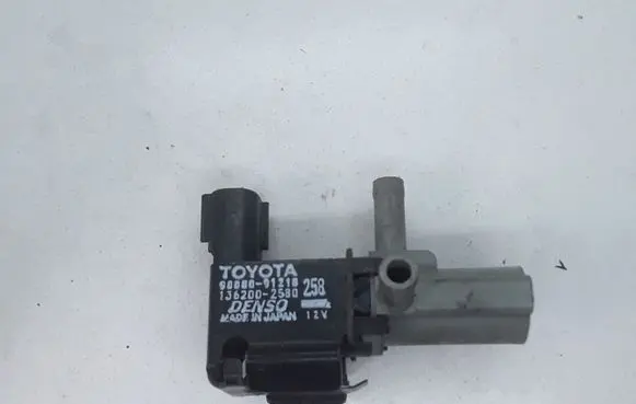 Toyota Corolla E120 E130 Turbo solenoid valve 9008091218 1362002580