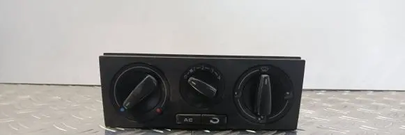 Volkswagen Polo III 6N 6N2 6NF Climate control unit 1J0819045F 901511200000 657836A11