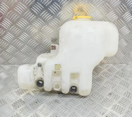 Nissan Patrol Y61 Windshield washer fluid reservoir/tank